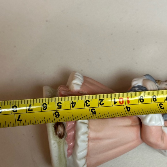 Vintage Home interiors and gifts Porcelain Victorian Girl with doll figurine - Picture 7 of 10